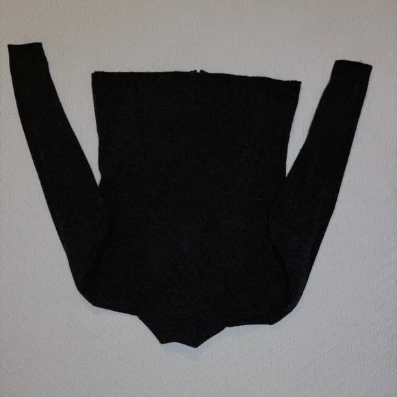 S Columbia Merino wool Dark Gray Turtleneck Sweater - Picture 11 of 14
